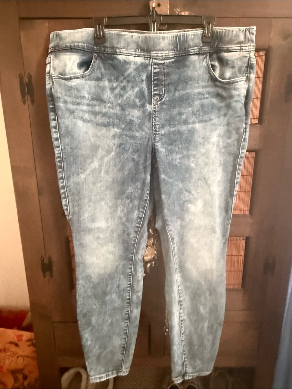Torrid - Acid Wash Blue Jeggings - size 3 (22-24) NWOT